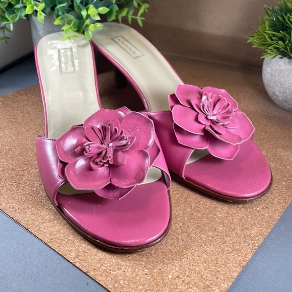 Nordstrom Shoes - NORDSTROM pink leather flower kitten heels